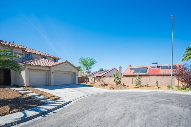 925 Cascade Light Avenue, North Las Vegas, NV 89031