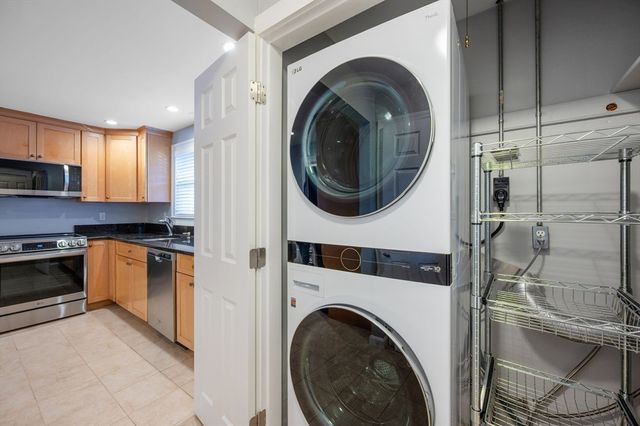 438 Central Ave 2, Milton, MA 02186