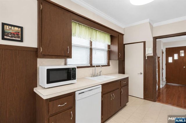 438-440 Joralemon Street, Belleville, NJ 07109