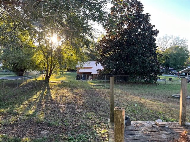 205 Cherry Lane, Huntsville, AR 72740