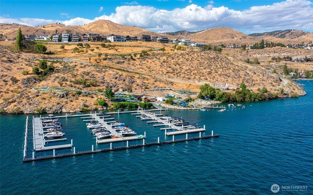 1418 Cottage Lane, Chelan, WA 98816