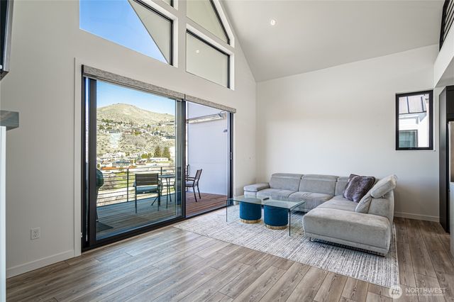 1418 Cottage Lane, Chelan, WA 98816