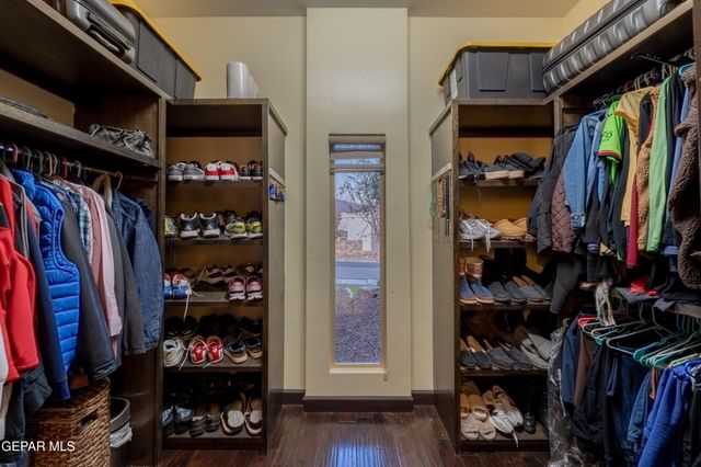 1741 LAND RUSH Street, El Paso, TX 79911