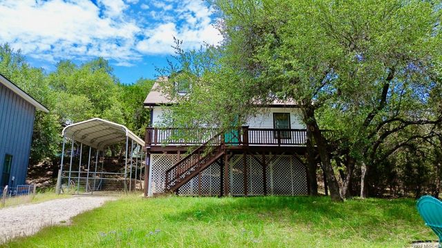 208 Woodridge, Canyon Lake, TX 78133