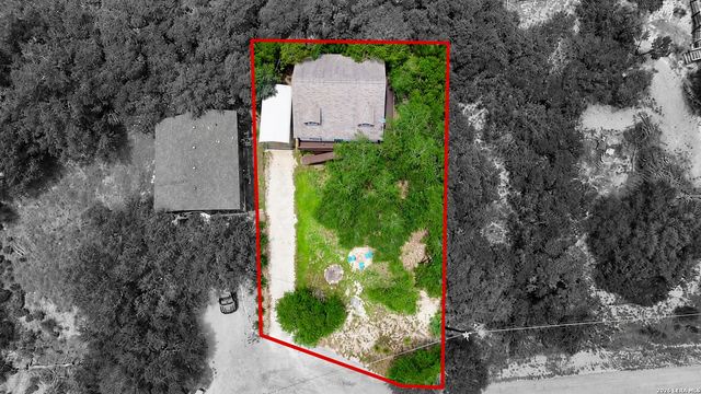 208 Woodridge, Canyon Lake, TX 78133