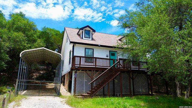 208 Woodridge, Canyon Lake, TX 78133