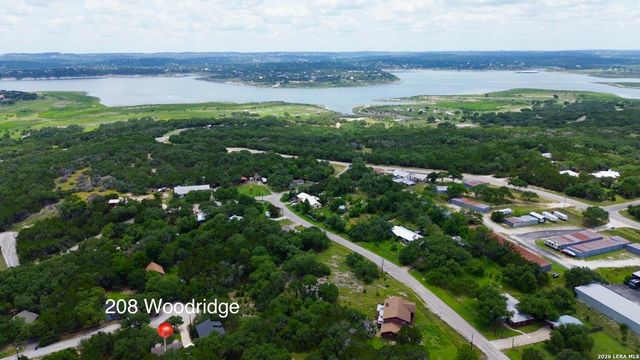 208 Woodridge, Canyon Lake, TX 78133