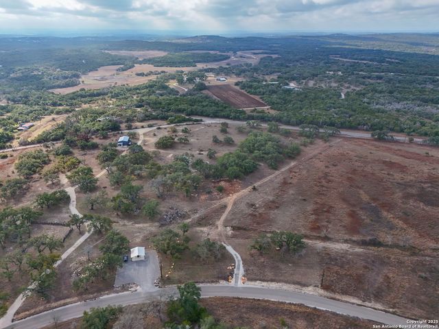 718 Windmill Ridge, Blanco, TX 78606