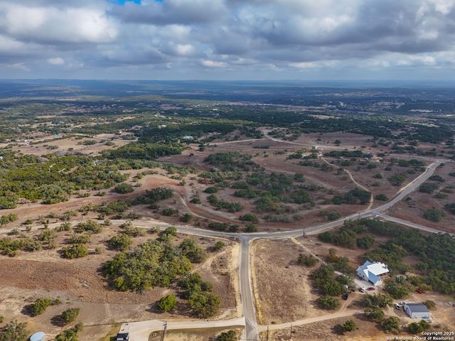 718 Windmill Ridge, Blanco, TX 78606