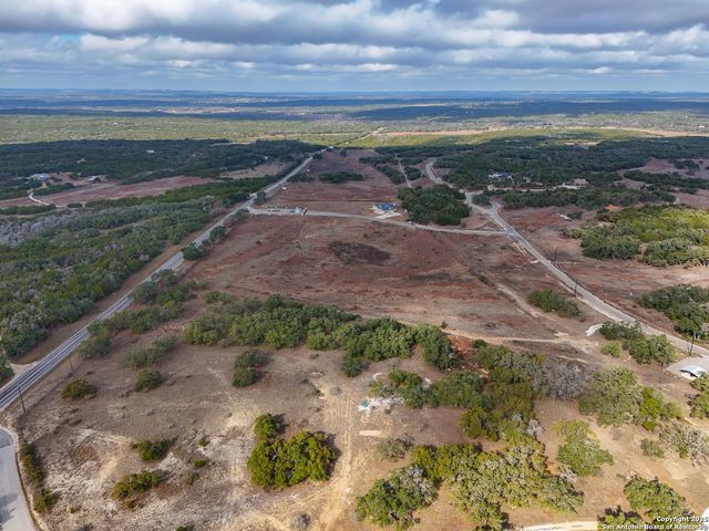 718 Windmill Ridge, Blanco, TX 78606