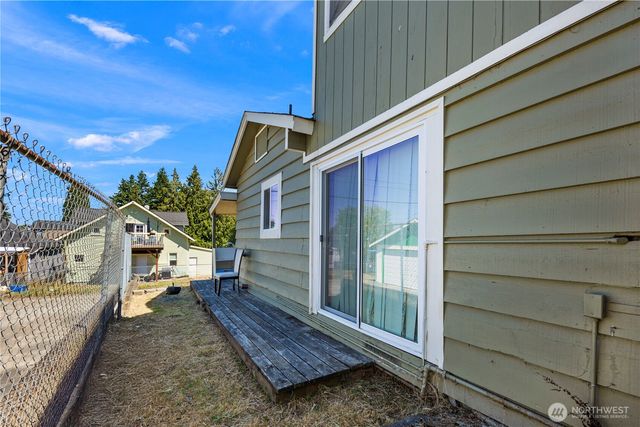 3633 E J Street, Tacoma, WA 98404