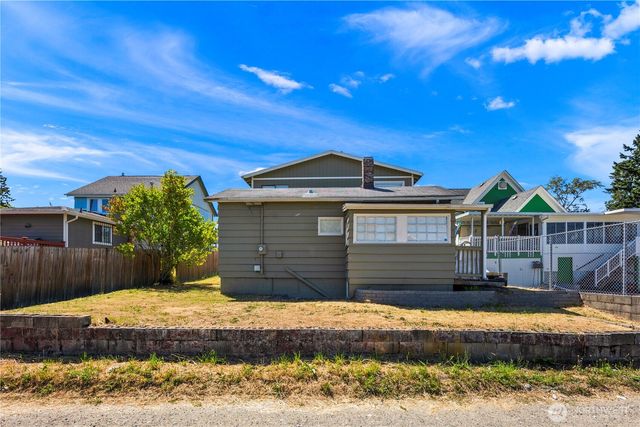 3633 E J Street, Tacoma, WA 98404