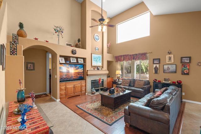 321 E Via Puente Lindo, Sahuarita, AZ 85629