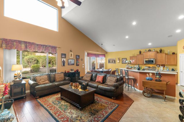 321 E Via Puente Lindo, Sahuarita, AZ 85629