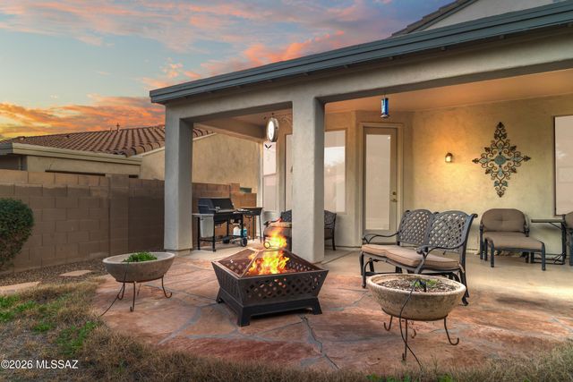 321 E Via Puente Lindo, Sahuarita, AZ 85629