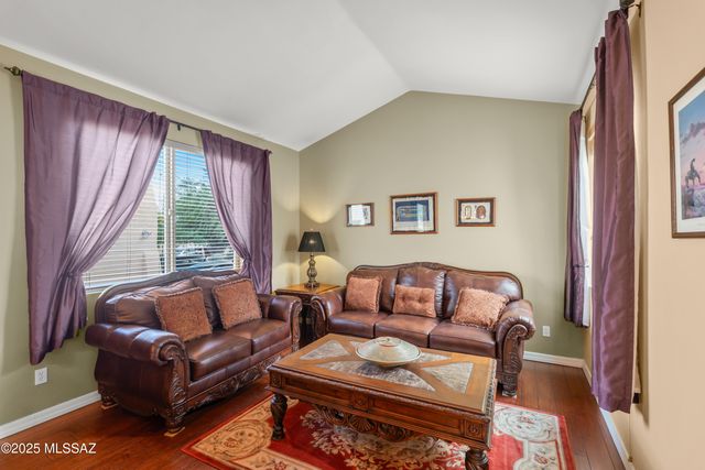 321 E Via Puente Lindo, Sahuarita, AZ 85629