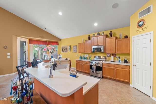 321 E Via Puente Lindo, Sahuarita, AZ 85629