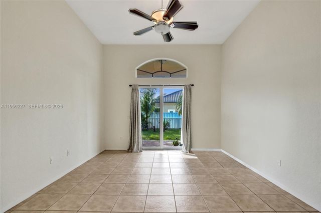 2024 NW 139th Ter, Pembroke Pines, FL 33028