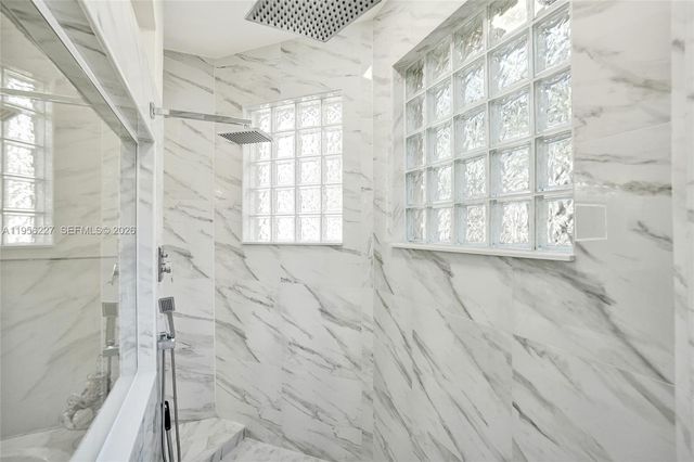 2024 NW 139th Ter, Pembroke Pines, FL 33028