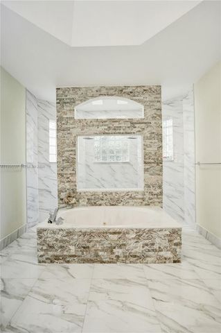 2024 NW 139th Ter, Pembroke Pines, FL 33028