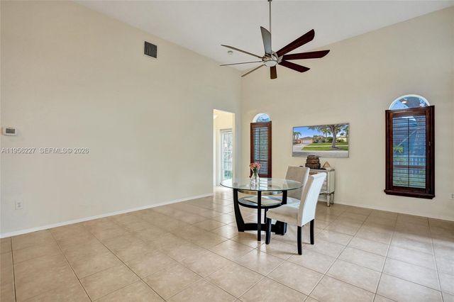 2024 NW 139th Ter, Pembroke Pines, FL 33028