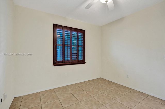 2024 NW 139th Ter, Pembroke Pines, FL 33028