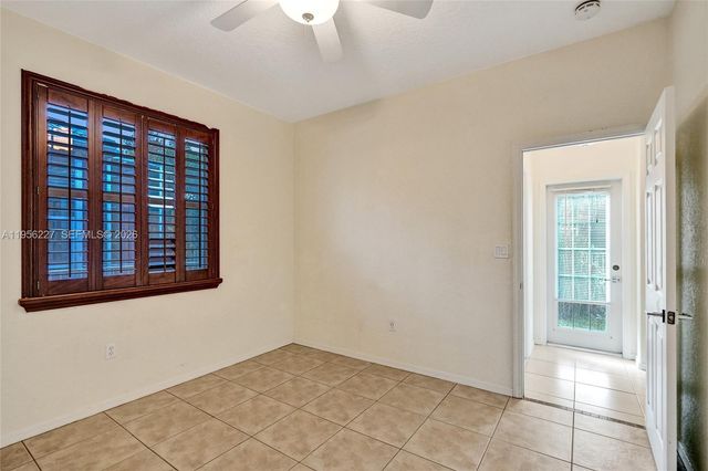 2024 NW 139th Ter, Pembroke Pines, FL 33028