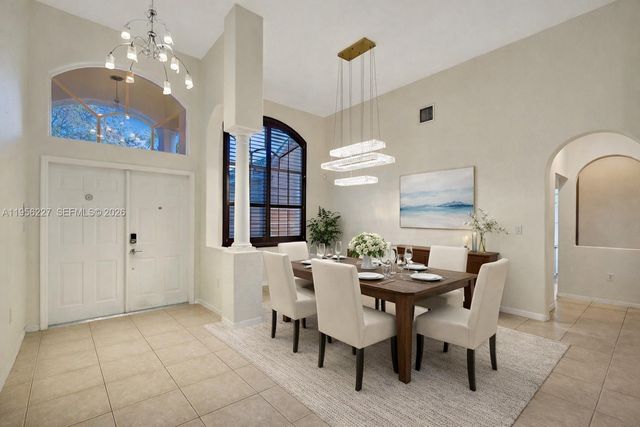 2024 NW 139th Ter, Pembroke Pines, FL 33028