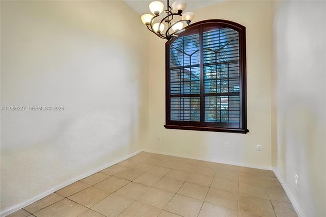 2024 NW 139th Ter, Pembroke Pines, FL 33028