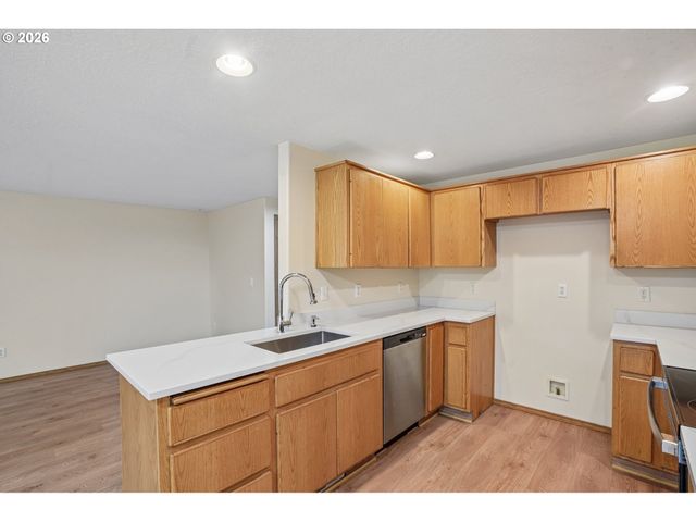 2217 Ne 137TH Ct, Vancouver, WA 98684