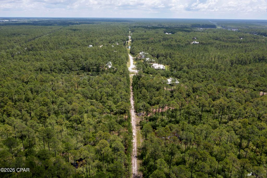 Image 9 of property listing at 6624 Button Buck Trail, Panama City Beach, FL 32413