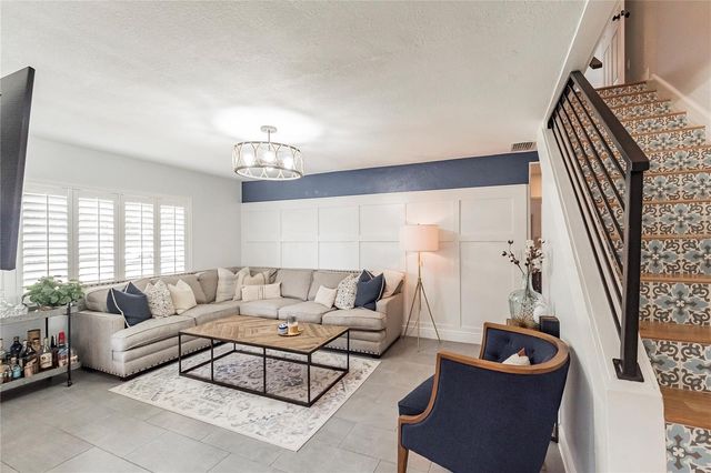 1673 MAYFIELD AVENUE, Winter Park, FL 32789