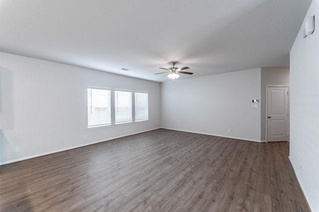 418 Hazy Meadows Drive, Beasley, TX 77417