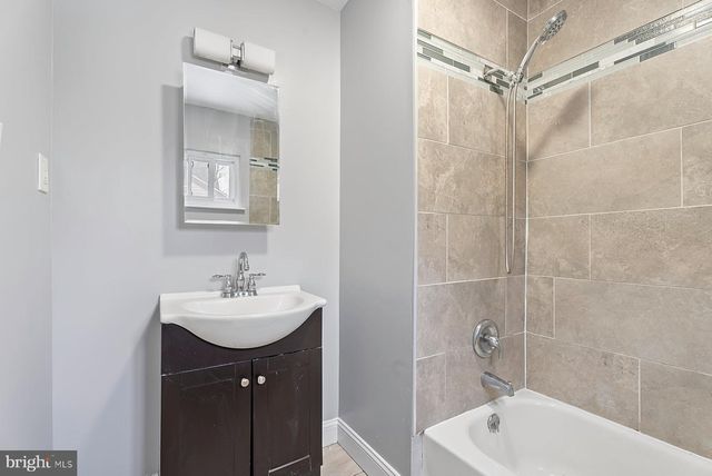 55 PRESIDENTIAL DR, Sicklerville, NJ 08081