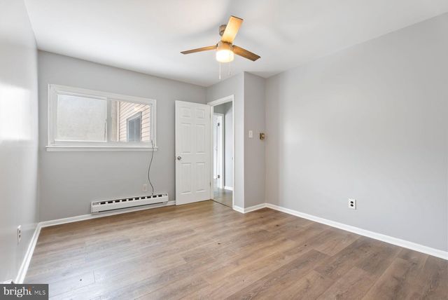 55 PRESIDENTIAL DR, Sicklerville, NJ 08081
