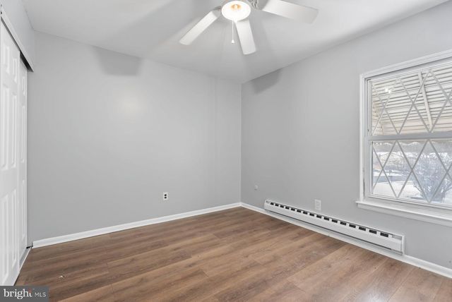 55 PRESIDENTIAL DR, Sicklerville, NJ 08081