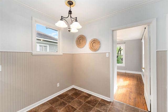 1222 Arlington Street, Houston, TX 77008