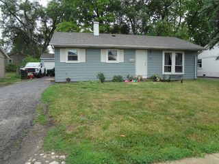 2114 Tepee Avenue, Carpentersville, IL 60110