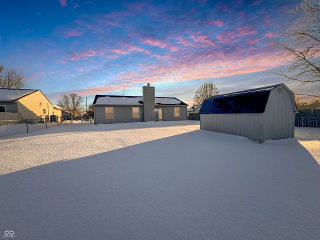 106 Broad Leaf Place, Mooresville, IN 46158