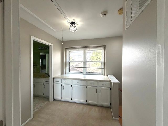 15 Indian Trail Drive 15, Westmont, IL 60559