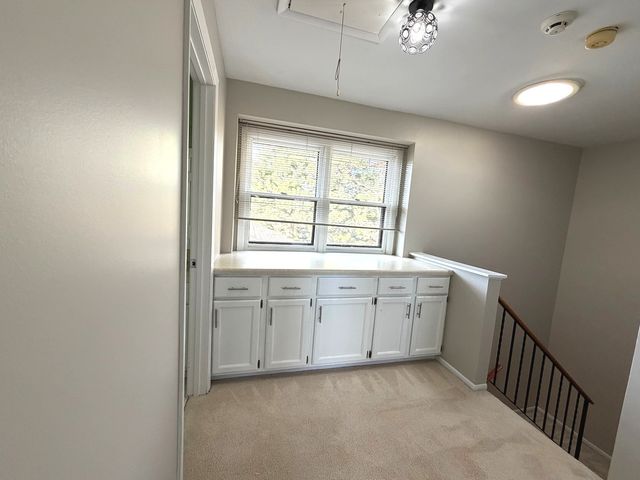 15 Indian Trail Drive 15, Westmont, IL 60559