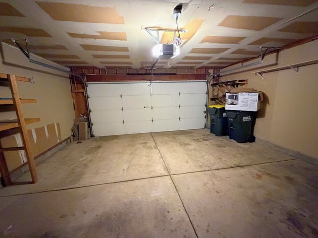 15 Indian Trail Drive 15, Westmont, IL 60559