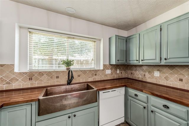 1623 Jo Ann Lane, Sugar Land, TX 77498