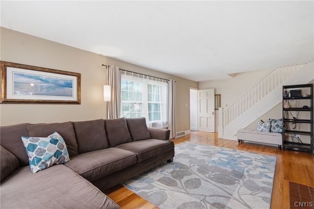 108 Ormsby Drive, Onondaga, NY 13219