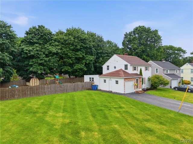 108 Ormsby Drive, Onondaga, NY 13219