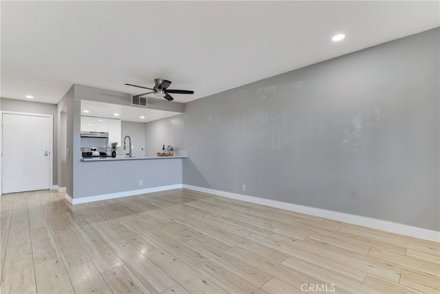 12601 Van Nuys Boulevard 104, Pacoima, CA 91331