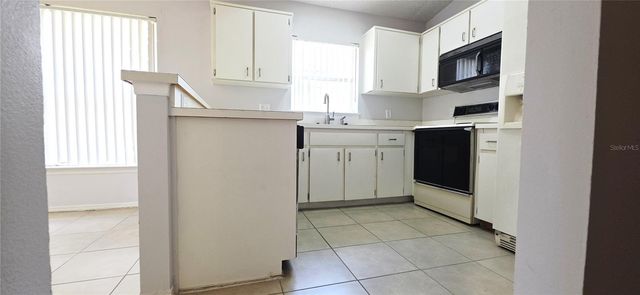 7960 SOFT PINE CIRCLE, Orlando, FL 32825