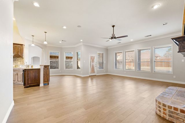 7805 Shady Oaks Drive, North Richland Hills, TX 76182