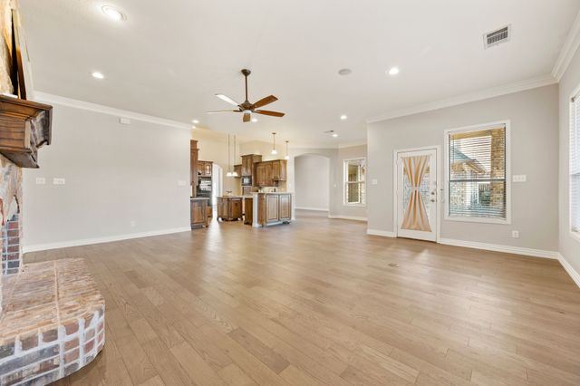 7805 Shady Oaks Drive, North Richland Hills, TX 76182