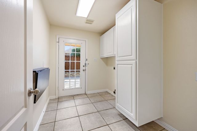 7805 Shady Oaks Drive, North Richland Hills, TX 76182